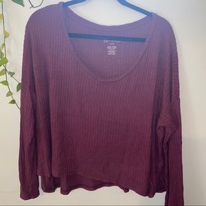 American eagle Maroon ribbed light sweater